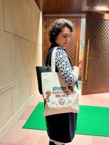 Congress MPs express solidarity with Bangladesh's minorities with message on handbags