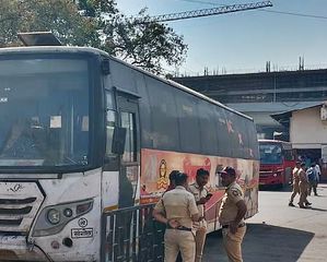 Pune bus rape: Police announce Rs1lakh reward for tip about accused; drones deployed for manhunt