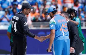 Champions Trophy: Chakaravarthy, Daryl Mitchell come in as NZ opt to bowl first against India